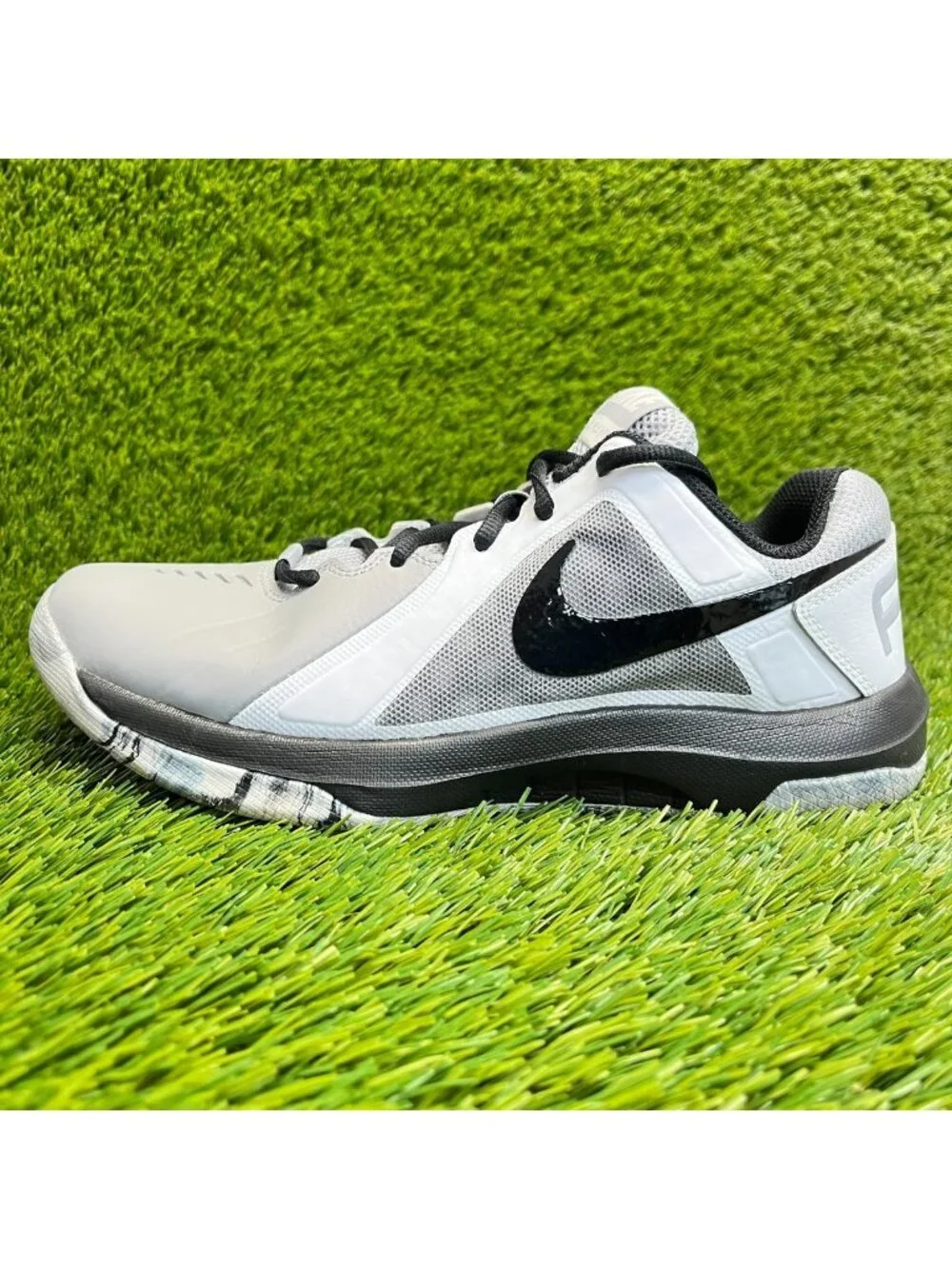 Nike Air Mavin Low Mens Size 8 Gray Black White Athletic Running Shoes Sneakers